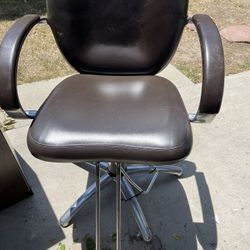 Stylist Chair 