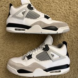 Size 12.5 (Pre owned, no box) - Air jordan 4 retro military black 