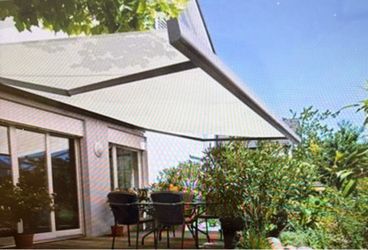 Retractable awning for Sale