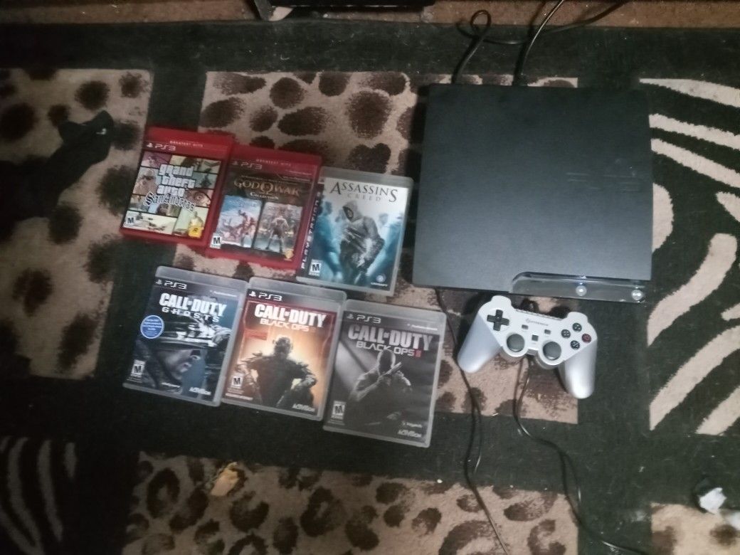 Ps3 With 17 Games. 2 Remotes 160gb