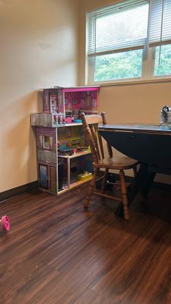 Barbie Play House 