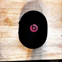 Beats Solo 4 Wireless
