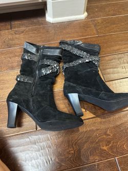 Sonoma boots size 8 free w purchase