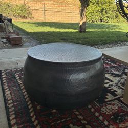 Indoor/Outdoor Metal Coffee Table With Storage