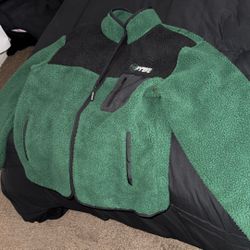 Gon Hypeland Sherpa Jacket 