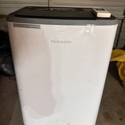 Frigidaire Portable AC