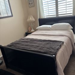 Full bed and night stand