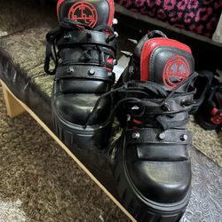 size 6 W- KILLSTAR SHOES - Torment - Black  