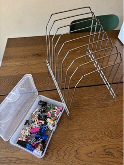 File organizer and Paperclips