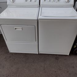Kenmore Elite King Size Washer And Dryer Set I Got Gas Or Electric On This Set