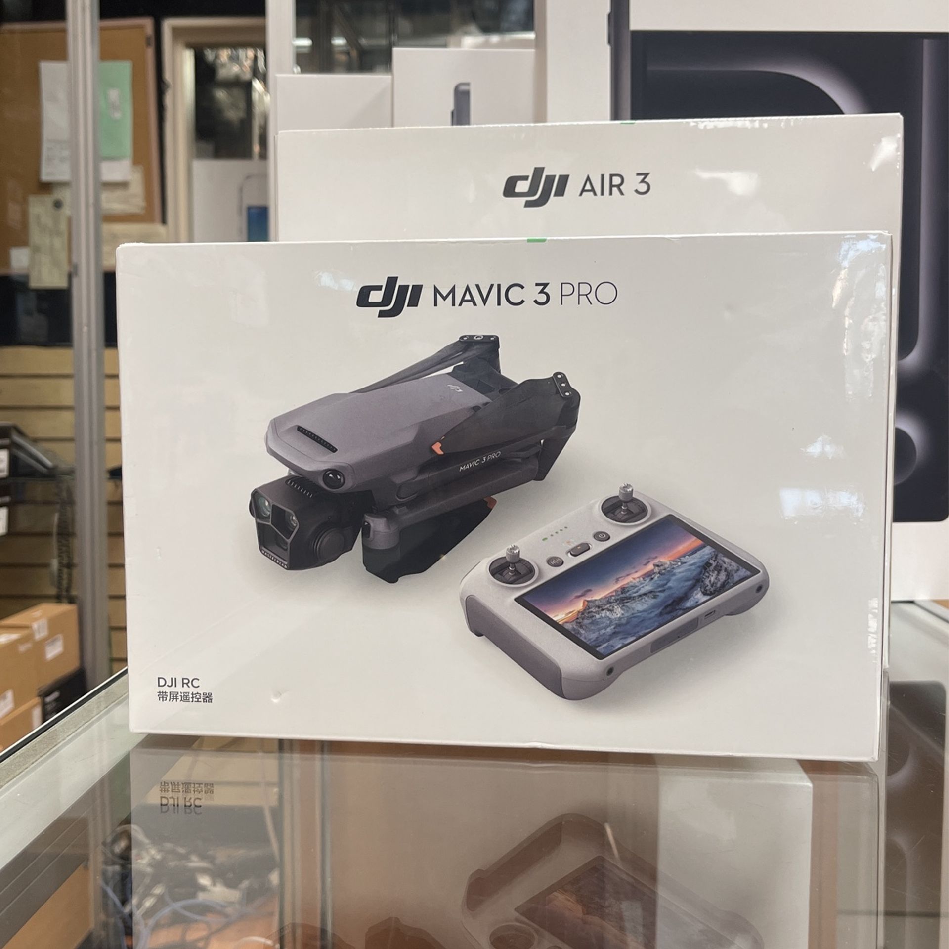 DJI Mavic 3 Pro With RC