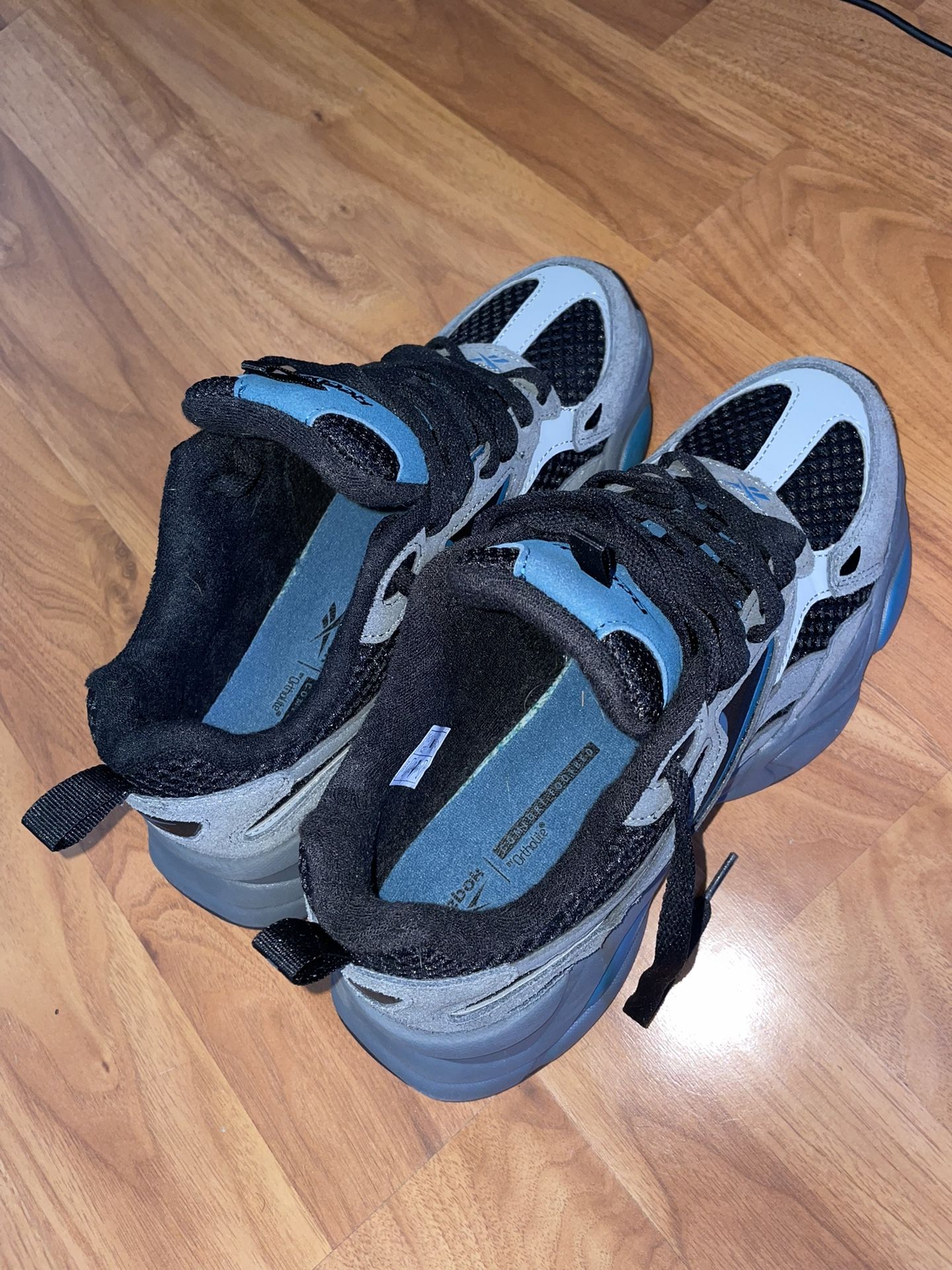 Reeboks Size 10