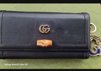 GUCCI CHAIN WALLET