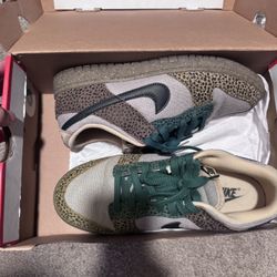 Nike Dunk Safari 7.5 