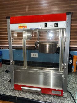 6 oz Theater Popcorn Machine Style TP-6 by Paragon , Excellent Condition!!