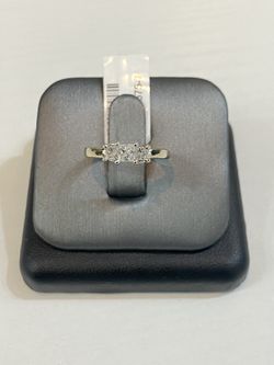 14KW Princess Cut Diamond Ring (Past,Present & Future)