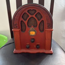 Vintage Crosley Radio 