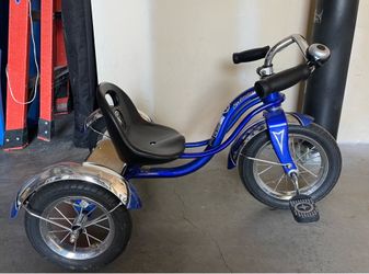 Schwinn Roadster tricycle