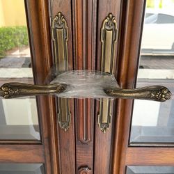Monumental Henredon Renaissance Revival Cabinet Monumental Henredon Renaissance Revival "Amalfi Coast" Walnut Cabinet. Mirrored back cabinet with adju