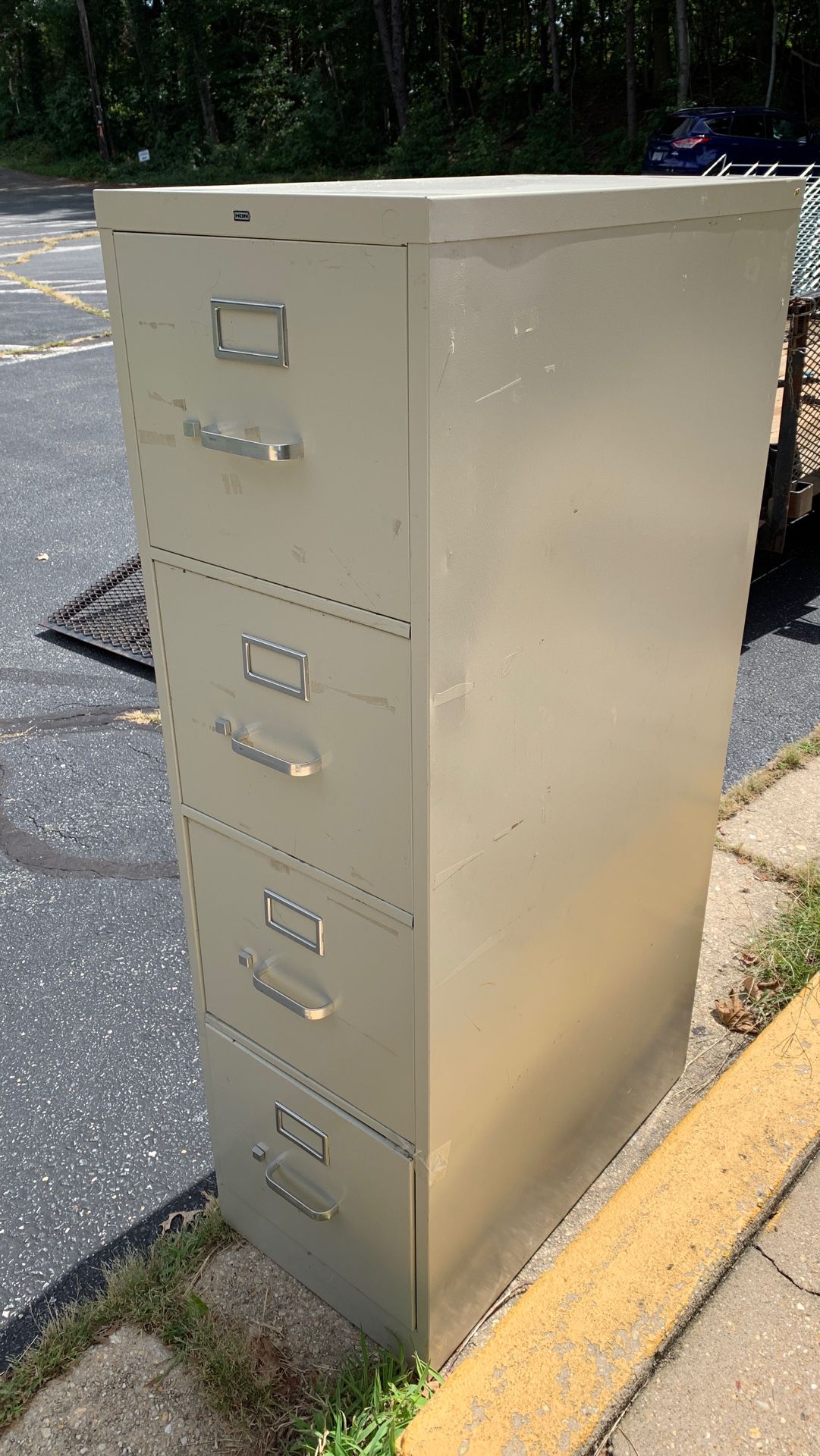 Filing cabinet NEED GONE