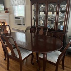 Table & China cabinet