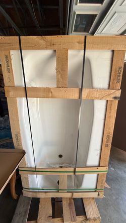 Kohler White Bathtub Cast Iron/ Porcelain
