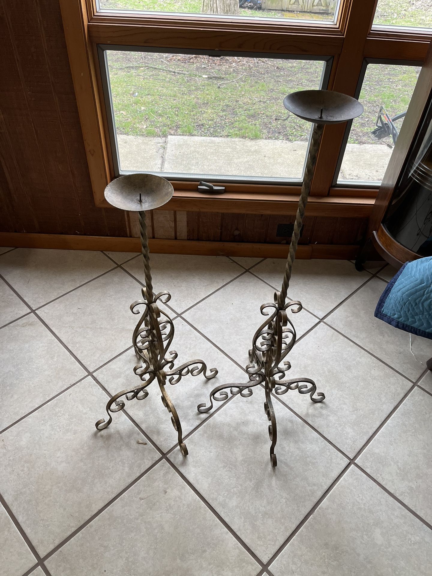 Candle Floor Holders