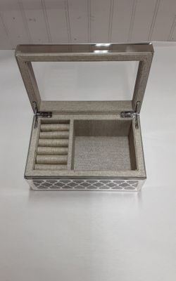 Tahari Mirrored Jewelry Box- Located in Shelton