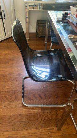 Translucent chairs x4