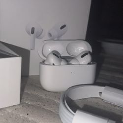 Used AirPods 59$ doesn’t wireless connect works perfectly fine