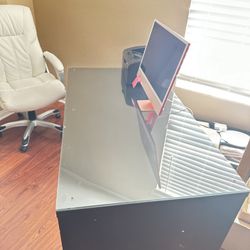 Office desk Glass And Wood 