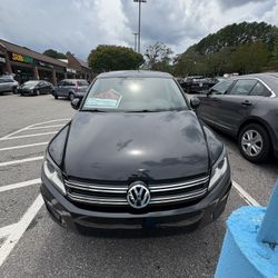 2012 Voltswagon tiguan manual 