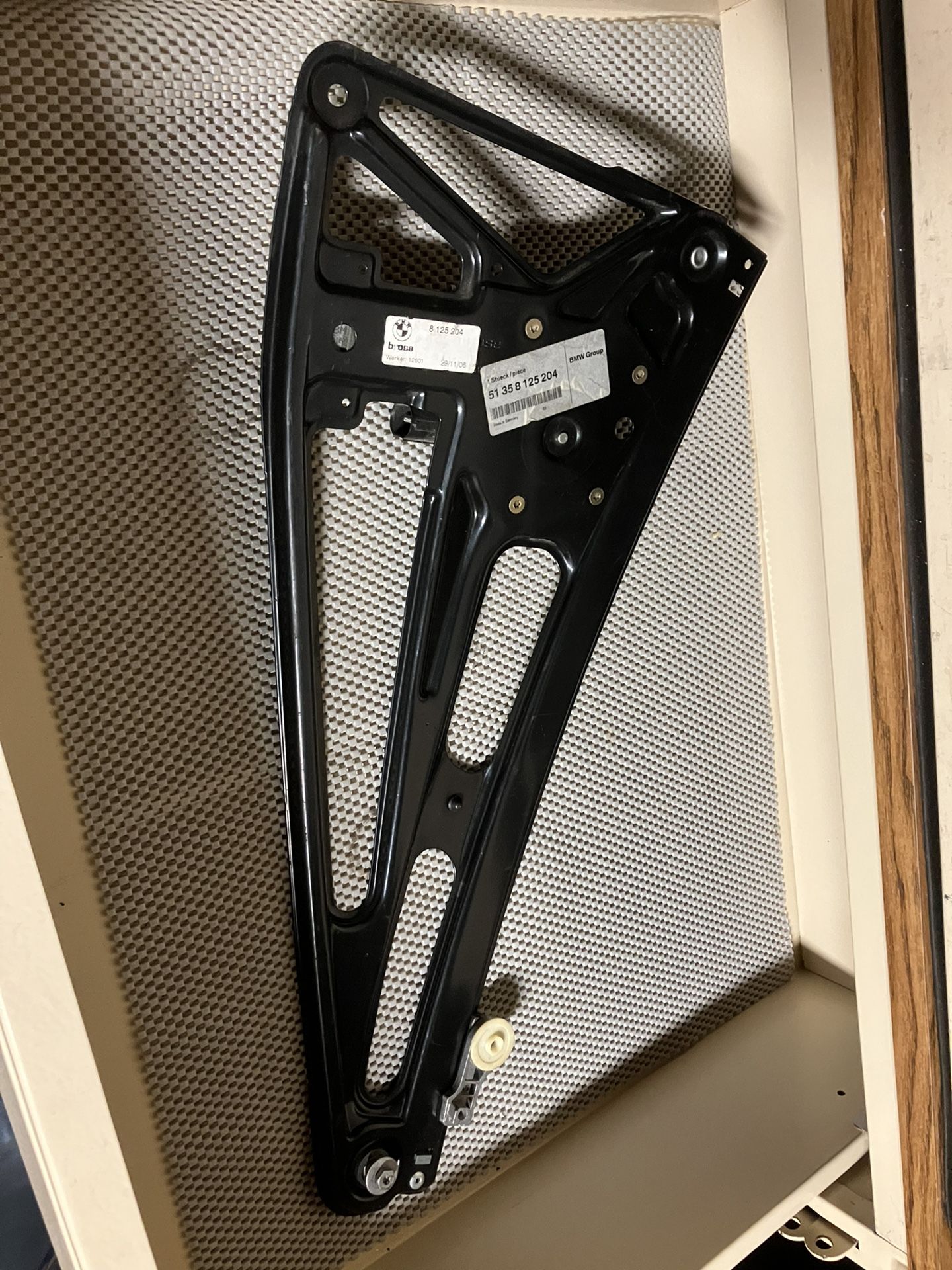 Bmw 740il Window Regulator