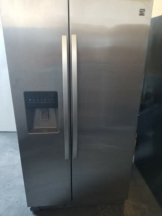 2015 Kenmore stainless steel side by side refrigerator 36wide 69tall