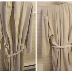 XL White Robe 46" long