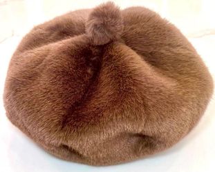 Chic and Warm Winter Brown Faux Fur Beret
