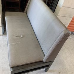 Sofa Bench $25 🛋🍀🎈first Come First Serve, House And Office Furniture, Dining Furniture, Bench, Booth, Gray, Chair, Loveseat