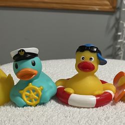 Rubber Duckies - Toys Lot of 4 Sailor Beach Swimming Summer theme