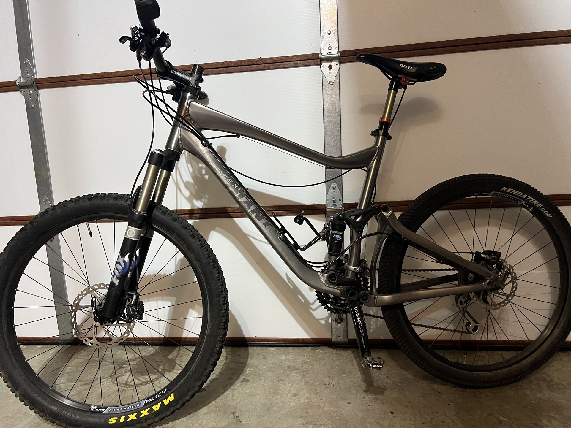 Giant Trance Full Suspension Mountain Bike