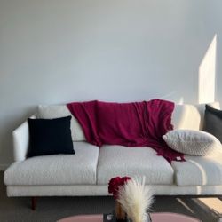 3 Seater Boucle couch - Light cream