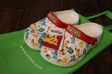 Pokemon Crocs Size J3