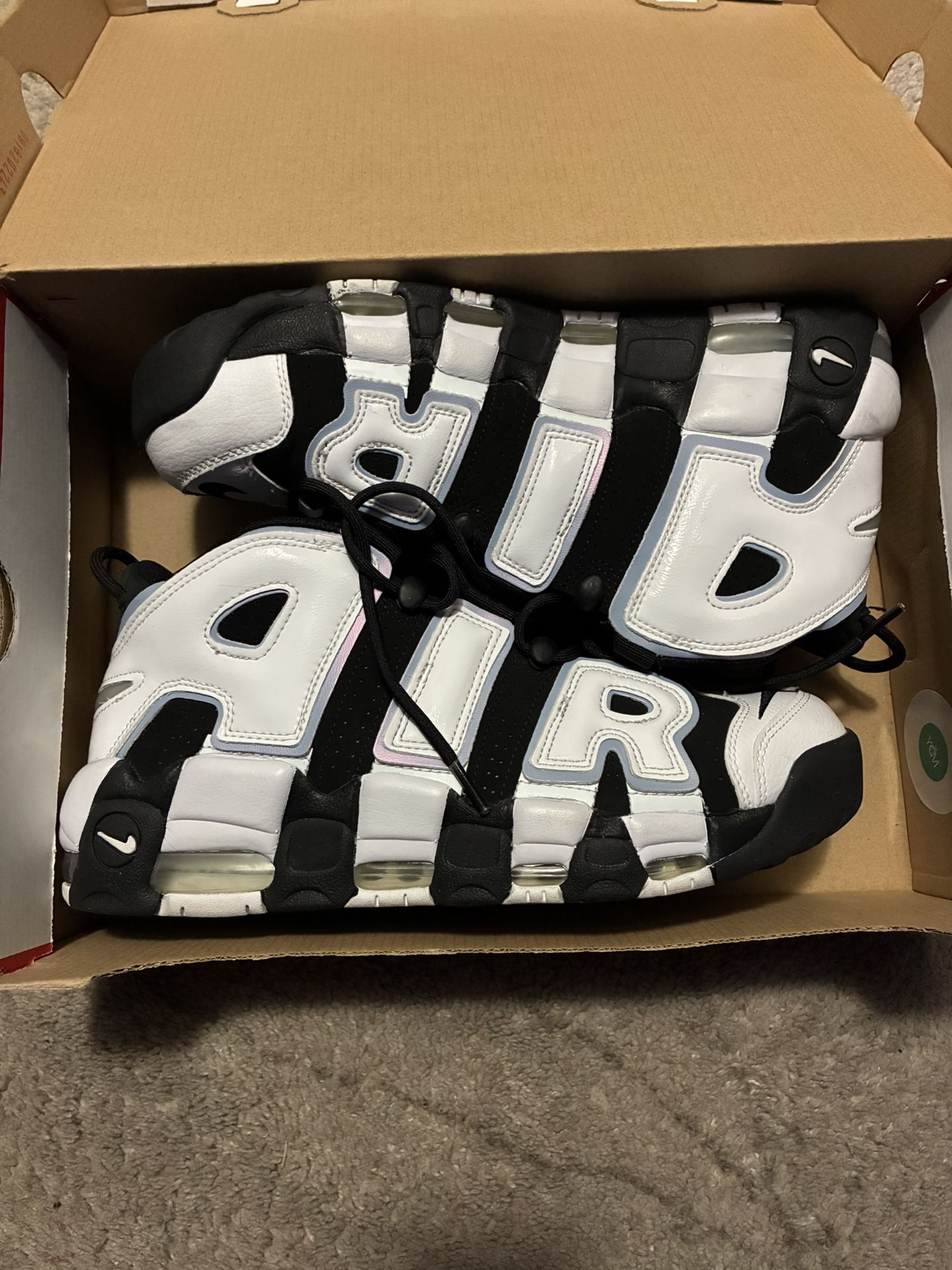 Nike Uptempo