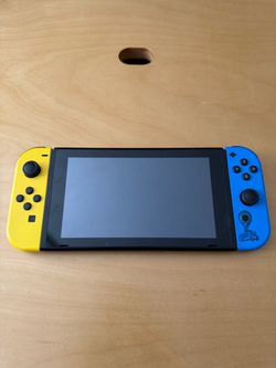 Nintendo Switch (Fortnite Special Edition)