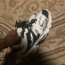 Balenciaga Tracks