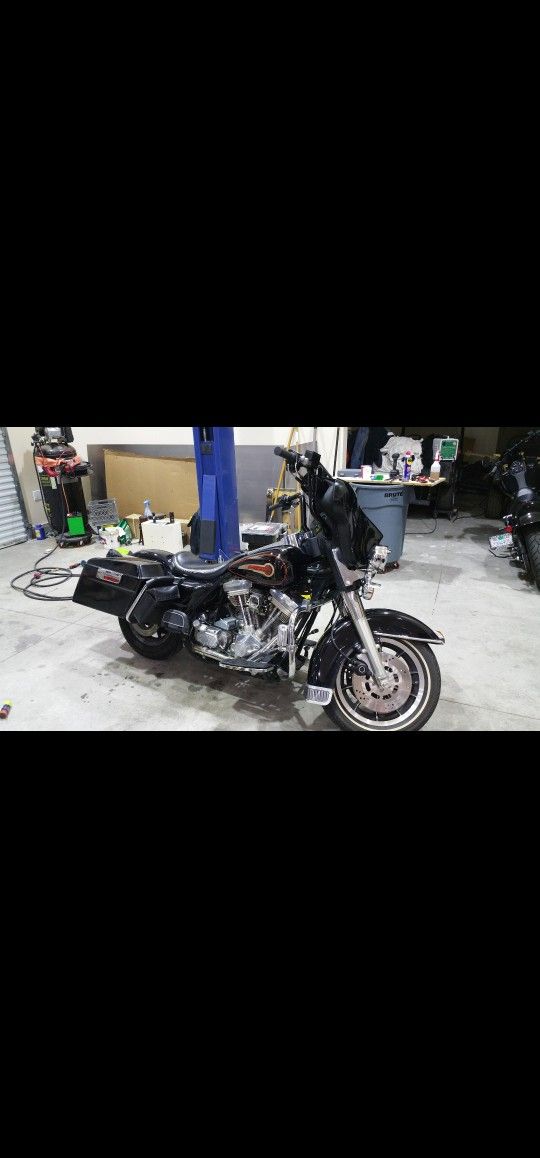 Harley Davidson Touring Bagger Street Glide 