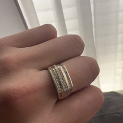 14kt gold diamond ring