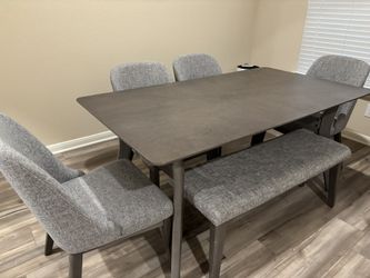 Dining Table Set