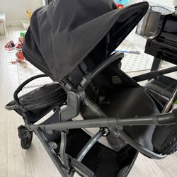 Uppababy V2 Stroller Black With Bassinet & Rumble Seat 
