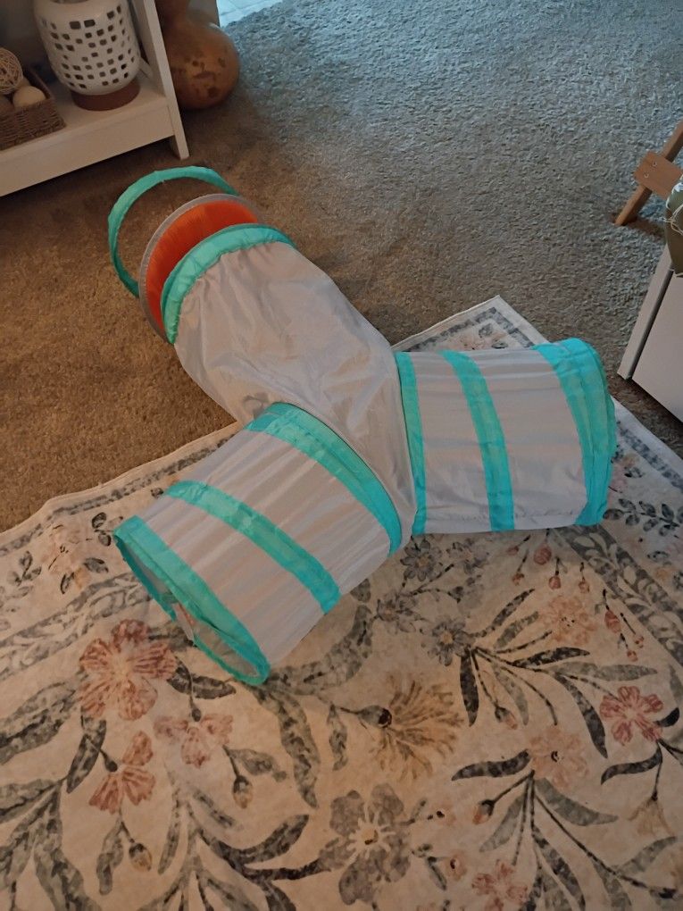 Cat Tunnel Toy