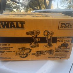 Dewalt 4 Piece Tool Set